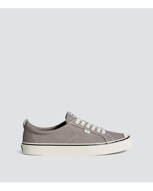CARIUMA White Oca Low Contrast Thread Sneaker for men