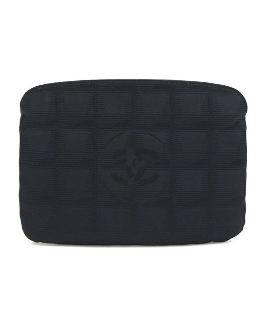 Chanel Black Synthetic Clutch Bag (pre-owned)