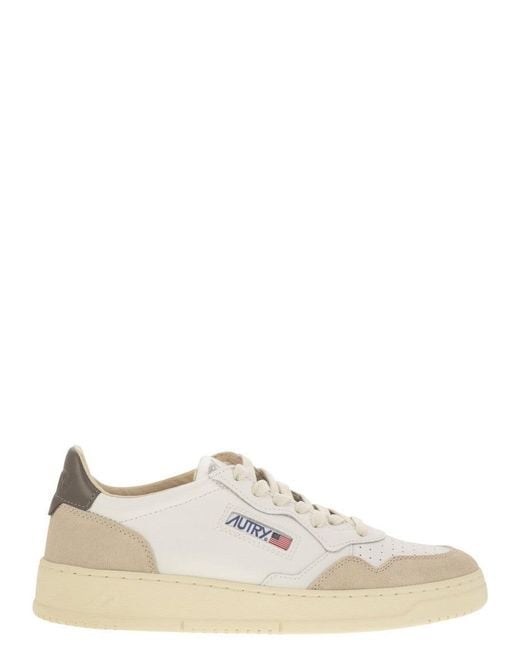 Autry White Medalist Low for men
