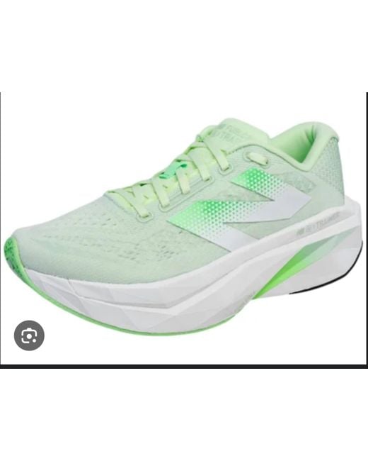 New Balance Green Supercomp Trainer V3 Shoes for men