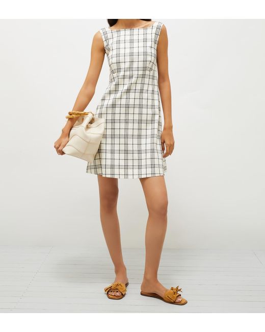 Marella White Isa