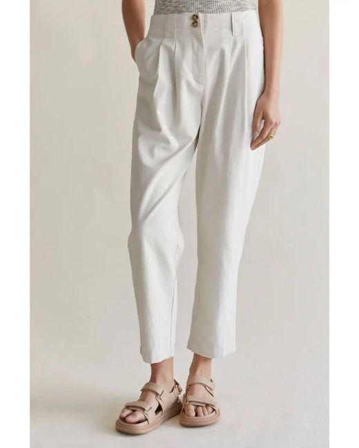 Crescent White Marcello Linen Pleated Pant