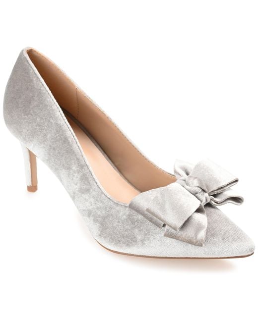 Journee Collection White Crystol Pump
