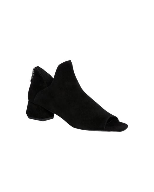 Pelle Moda Black Vonn Ankle Boot