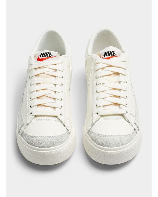 Nike blazer low on sale cream