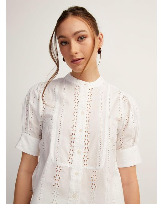 Icône White Officer Collar Broderie Anglaise Blouse