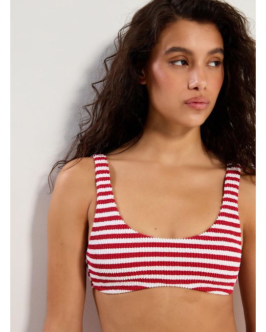 Simon's Red Ruffle