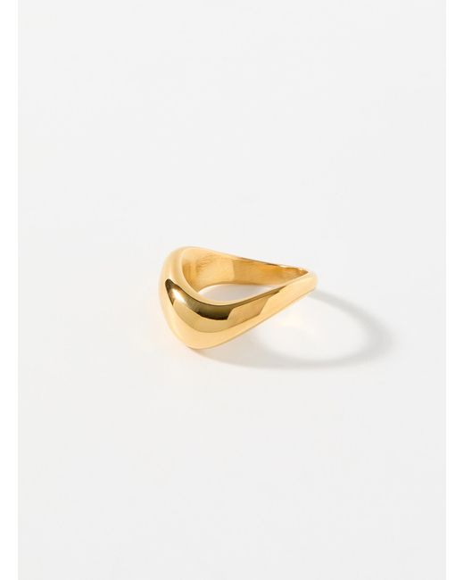 Simon's White Wavy Ring