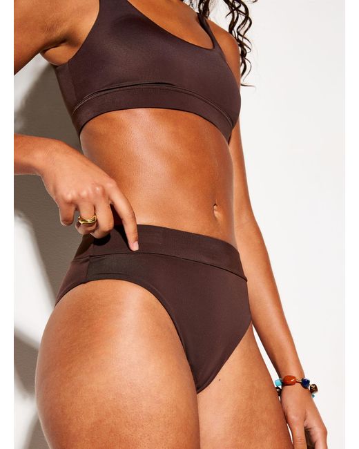 Simon's Brown Solid