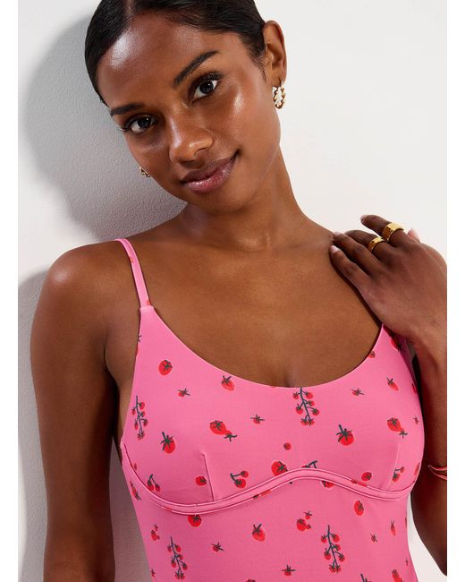 Simon's Pink Trimmed Bust One