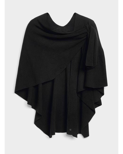 Fraas Black Solid Ruana
