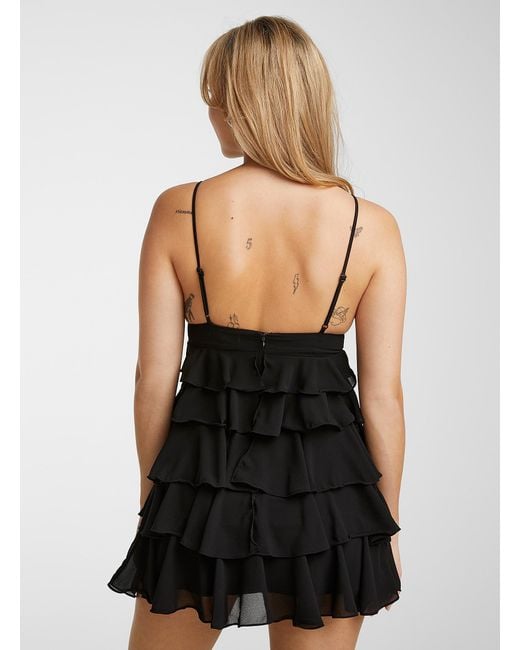 Icône Black Cascading Ruffles Dress