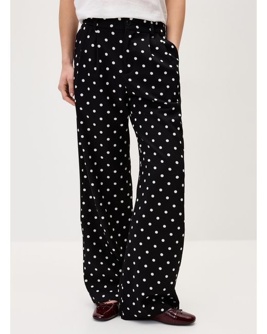 Twik White Polka