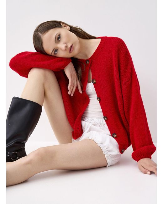 Twik Red Puff