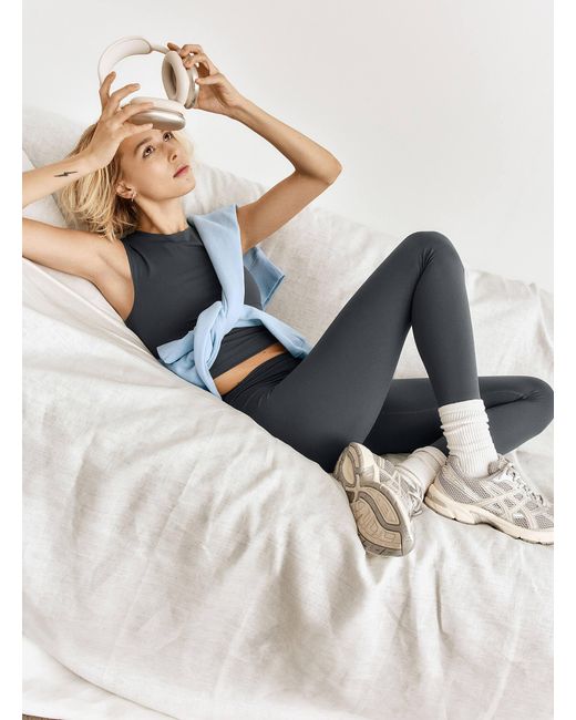 I.FIV5 Blue Velvety Solid Cropped Tank