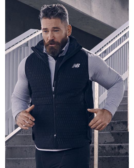 New Balance Heat Grid Running Jacket in Black for Men Lyst
