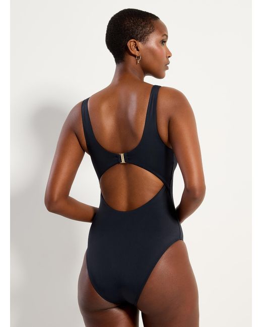 Simon's Brown Rounded Neckline One