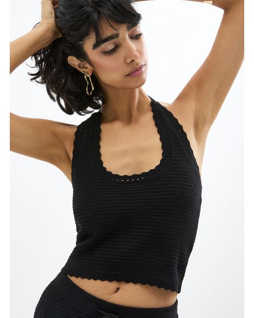 Simon's Black Scalloped