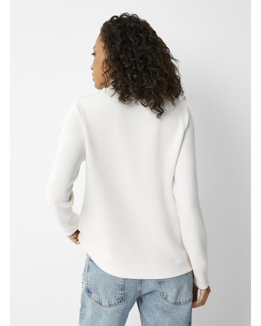 Contemporaine White Peachskin Mock
