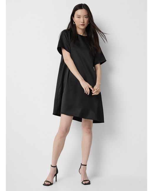 Contemporaine Black Satiny T