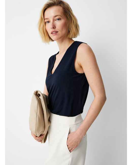 Contemporaine Blue Flowy V
