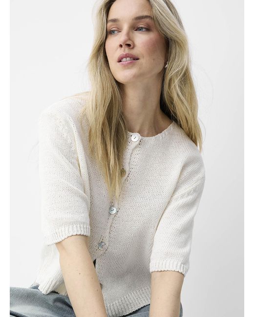 Contemporaine White Pearly Buttons Short