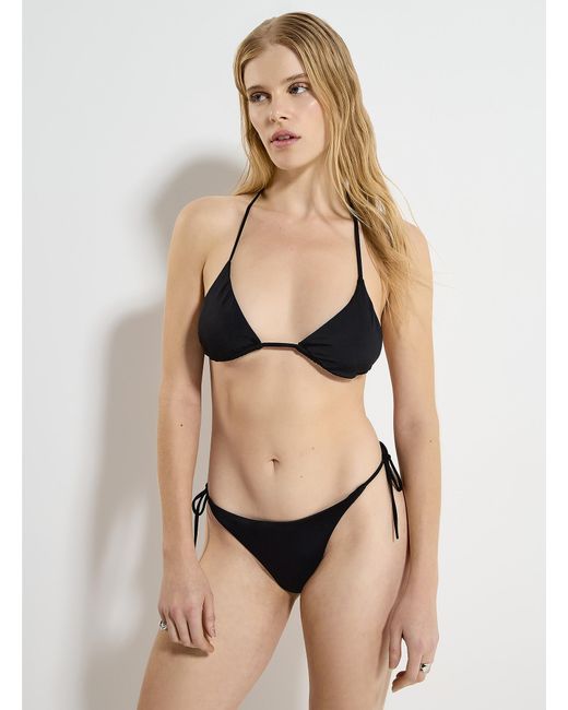 Simon's Black String High