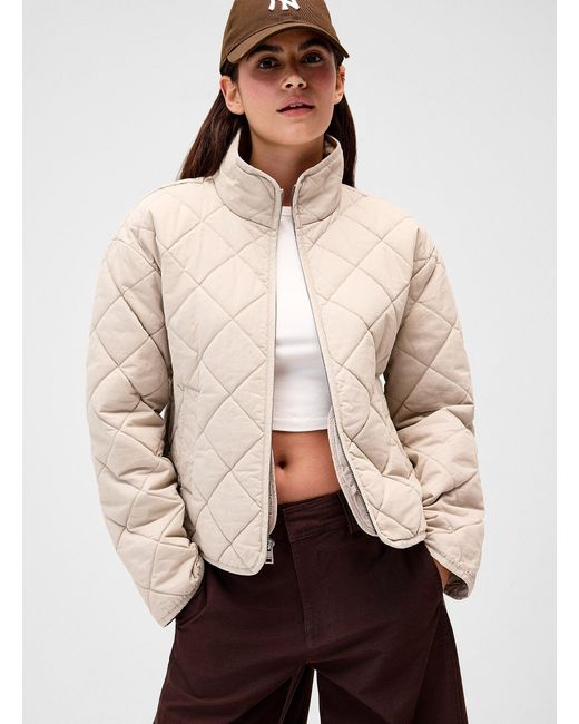 Levi's Natural Stand