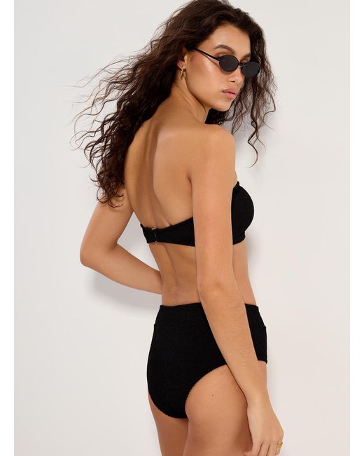 Simon's Black Ruffle
