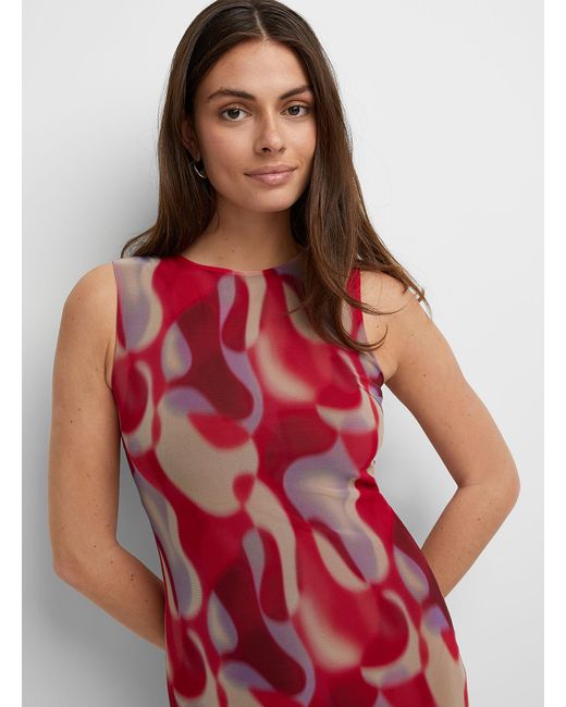 Icône Red Sleeveless Micromesh Maxi Dress