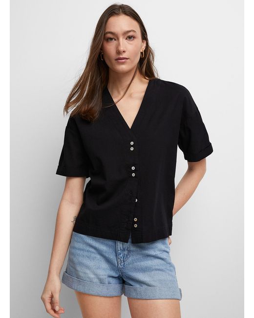Icône Black Touch Of Linen Buttoned Blouse