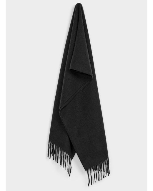 Simon's Black Solid Cross