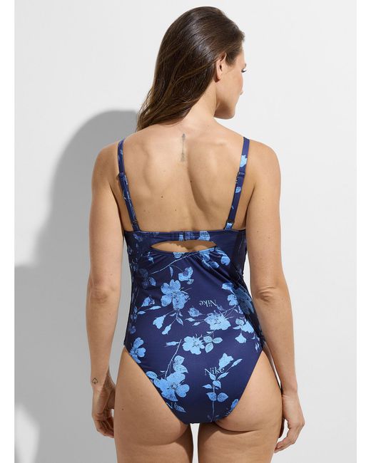Nike Blue Rose Print V