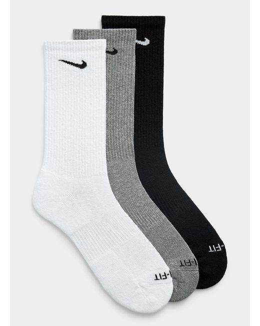 Nike Black Solid Everyday Plus Socks 3 for men
