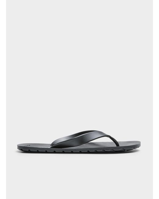 Simon's Black Minimalist Flip for men