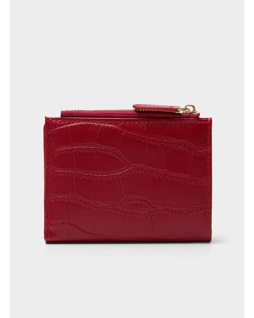 Simon's Red Croc