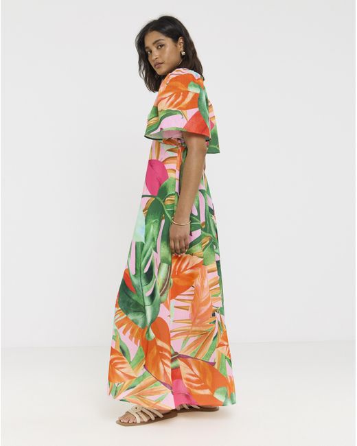 Twisted Wunder White Tropical Maxi Dress