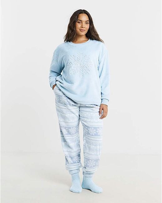Pretty Secrets Blue Pj Set & Fluffy Socks