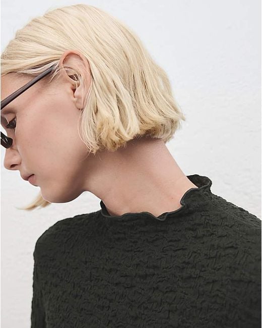 Mango Black Top