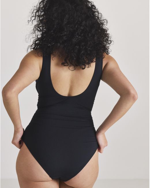 MAGISCULPT Multicolor Illusion Swimsuit