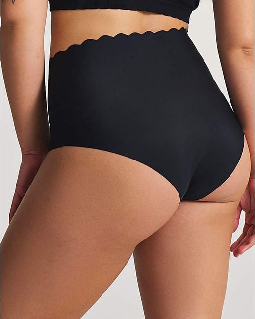 Pretty Secrets Black 3Pack Scallop No Vpl Knickers