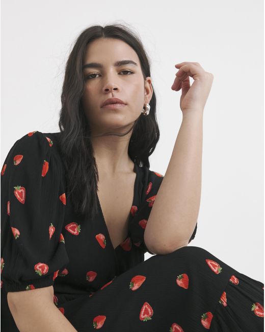 Simply Be Black Crinkle Maxi Dress