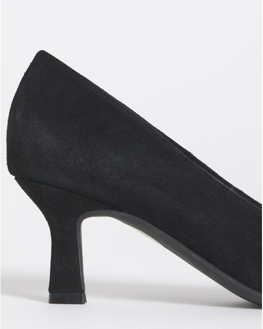 Heavenly Soles Black Pointed Toe Kitten Heel Shoe Ex Wide