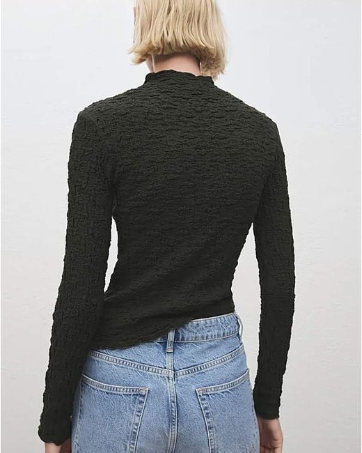 Mango Black Top
