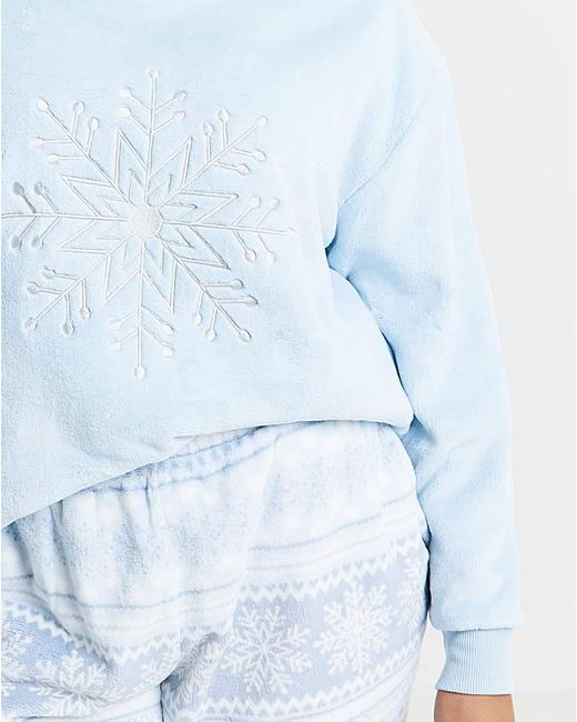 Pretty Secrets Blue Pj Set & Fluffy Socks
