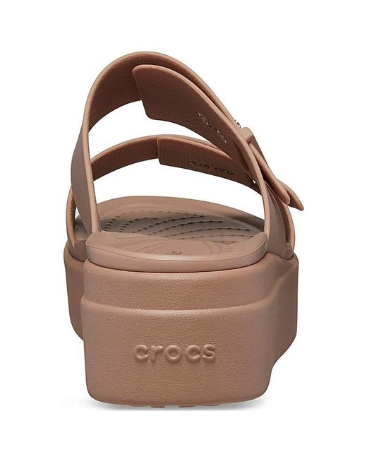 CROCSTM Brown Brooklyn Sandal Low