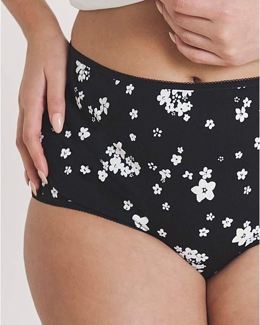 Pretty Secrets White 6 Pack Full Brief Knickers
