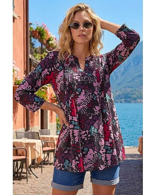 Roman Blue Roman Abstract Animal Pintuck Shirt