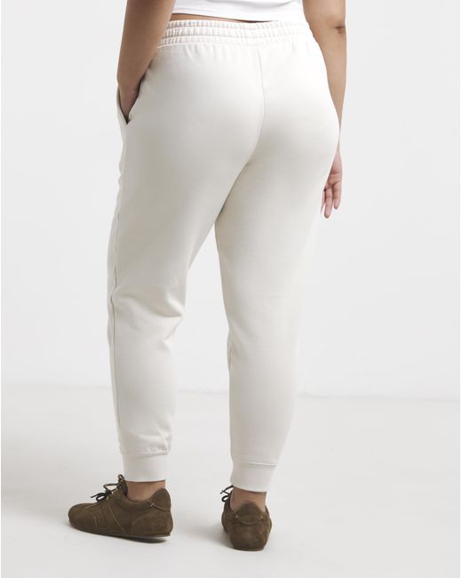 PUMA White Essentials No.1 Logo Sweatpants