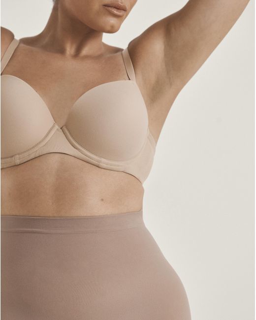 Spanx Natural Everyday Seamless Short Cafeaulait
